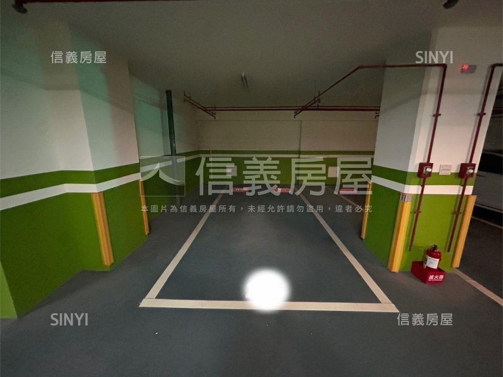 信義大悅至尊無上景觀房屋室內格局與周邊環境