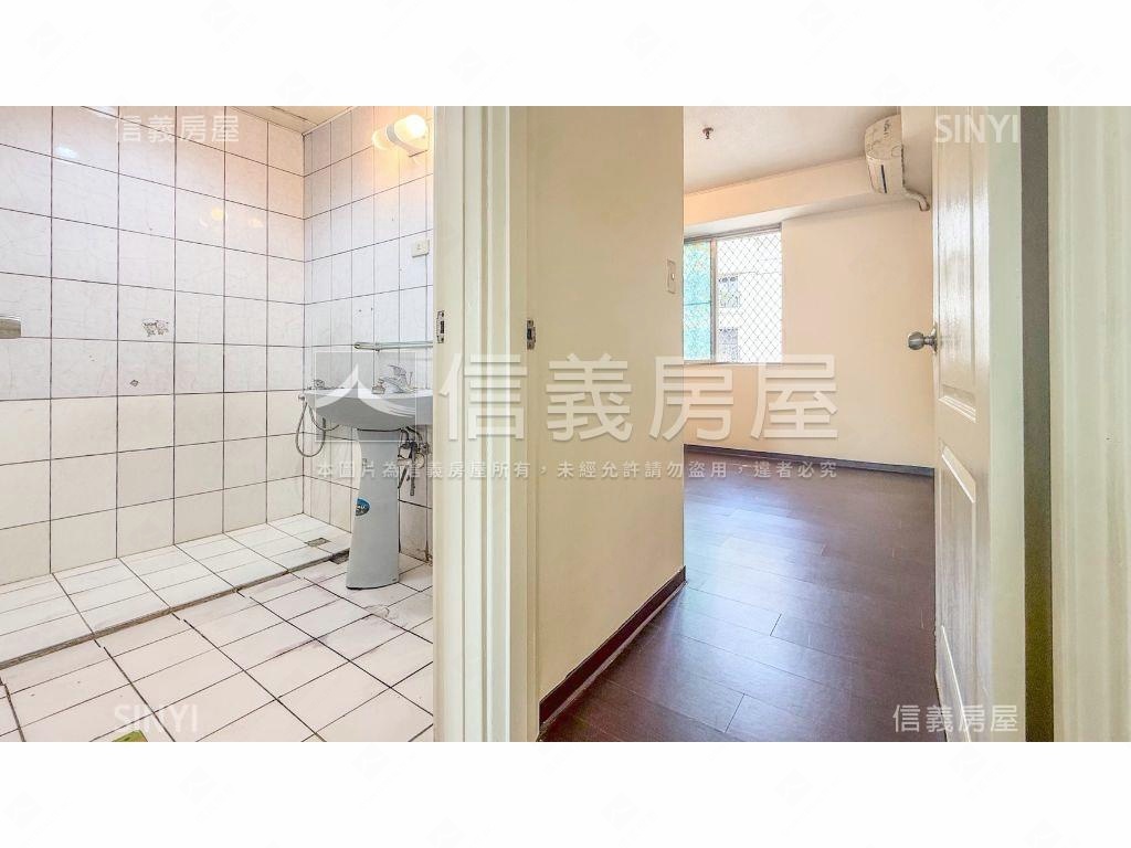 ★南屯低總三房高樓景車位房屋室內格局與周邊環境