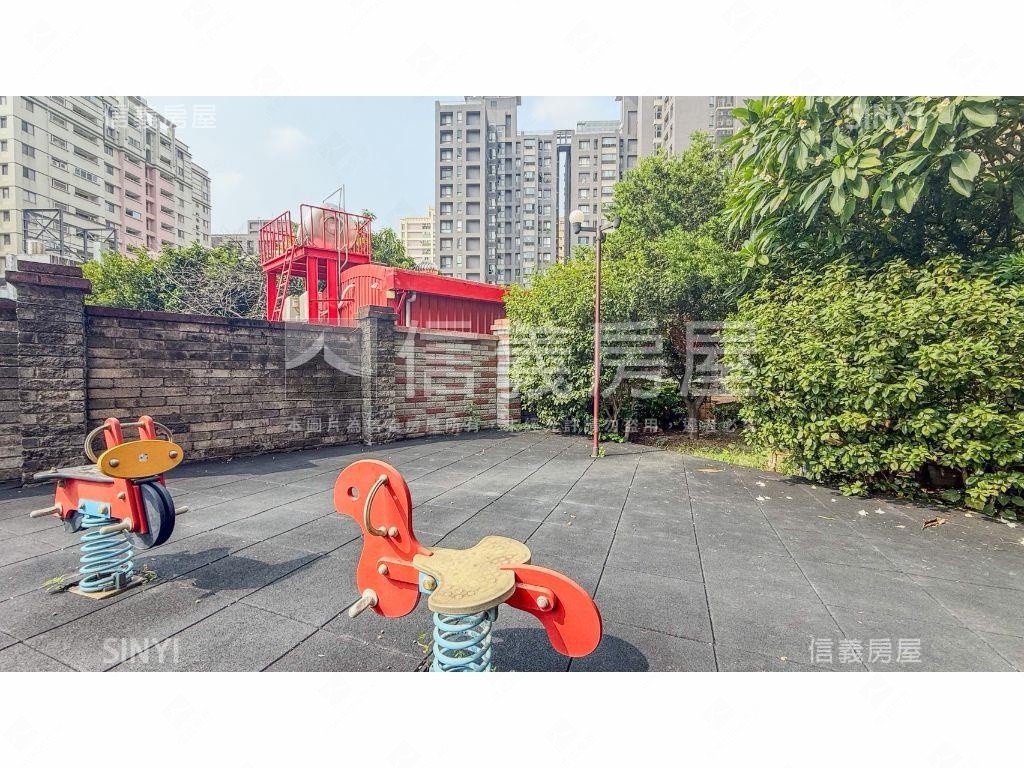 ★南屯低總三房高樓景車位房屋室內格局與周邊環境