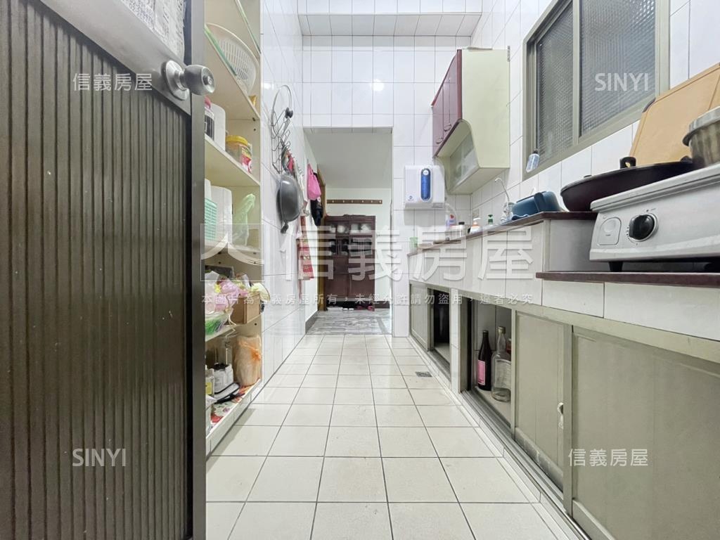 永豐街．面寬金雞母店面房屋室內格局與周邊環境