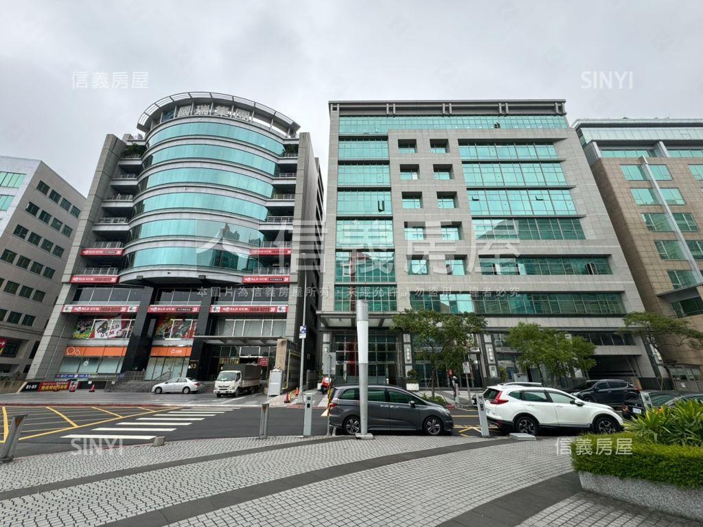 內湖挑高黃金店面珠寶盒房屋室內格局與周邊環境