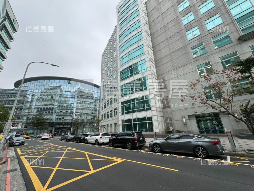 內湖挑高黃金店面珠寶盒房屋室內格局與周邊環境