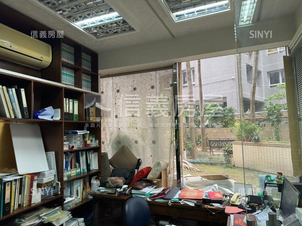 內湖挑高黃金店面珠寶盒房屋室內格局與周邊環境