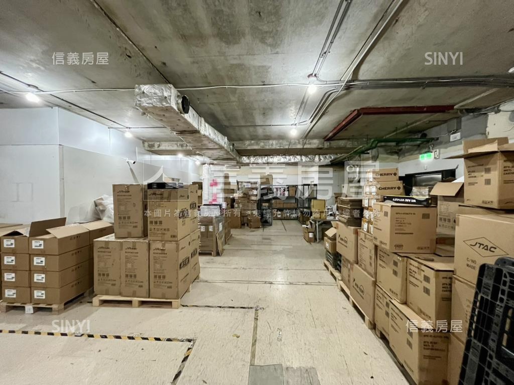 湯城大坪數商辦有卸貨碼頭房屋室內格局與周邊環境