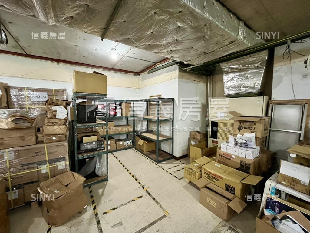湯城大坪數商辦有卸貨碼頭房屋室內格局與周邊環境