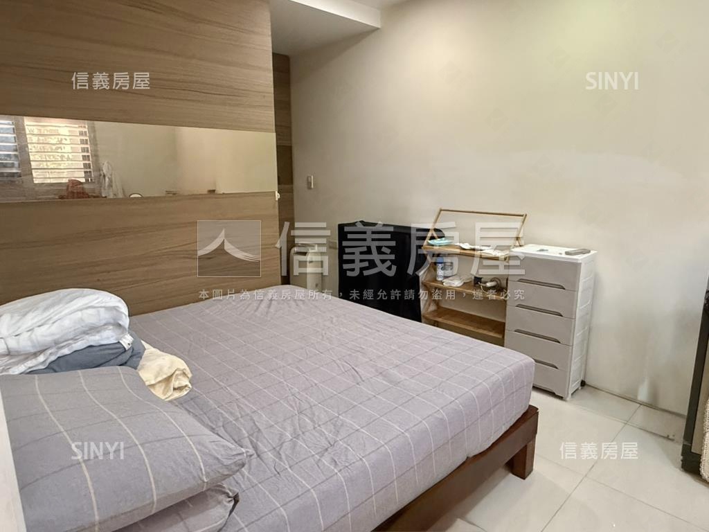 九昱十美挑高庭院豪邸房屋室內格局與周邊環境
