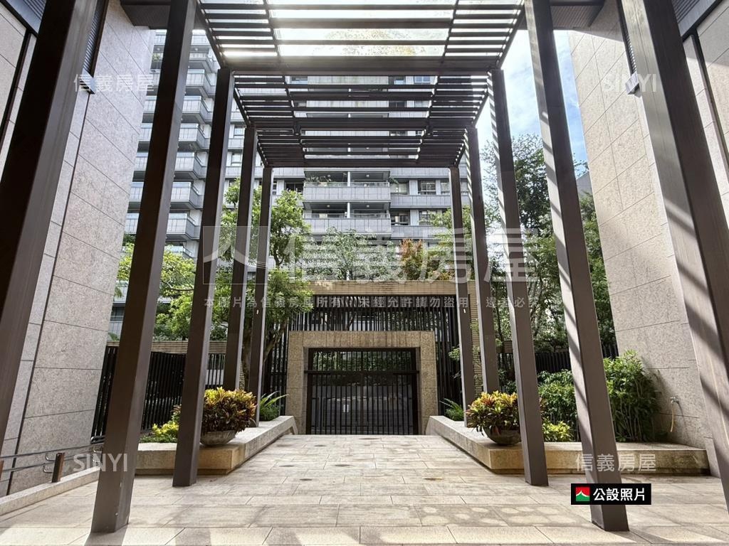 九昱十美挑高庭院豪邸房屋室內格局與周邊環境