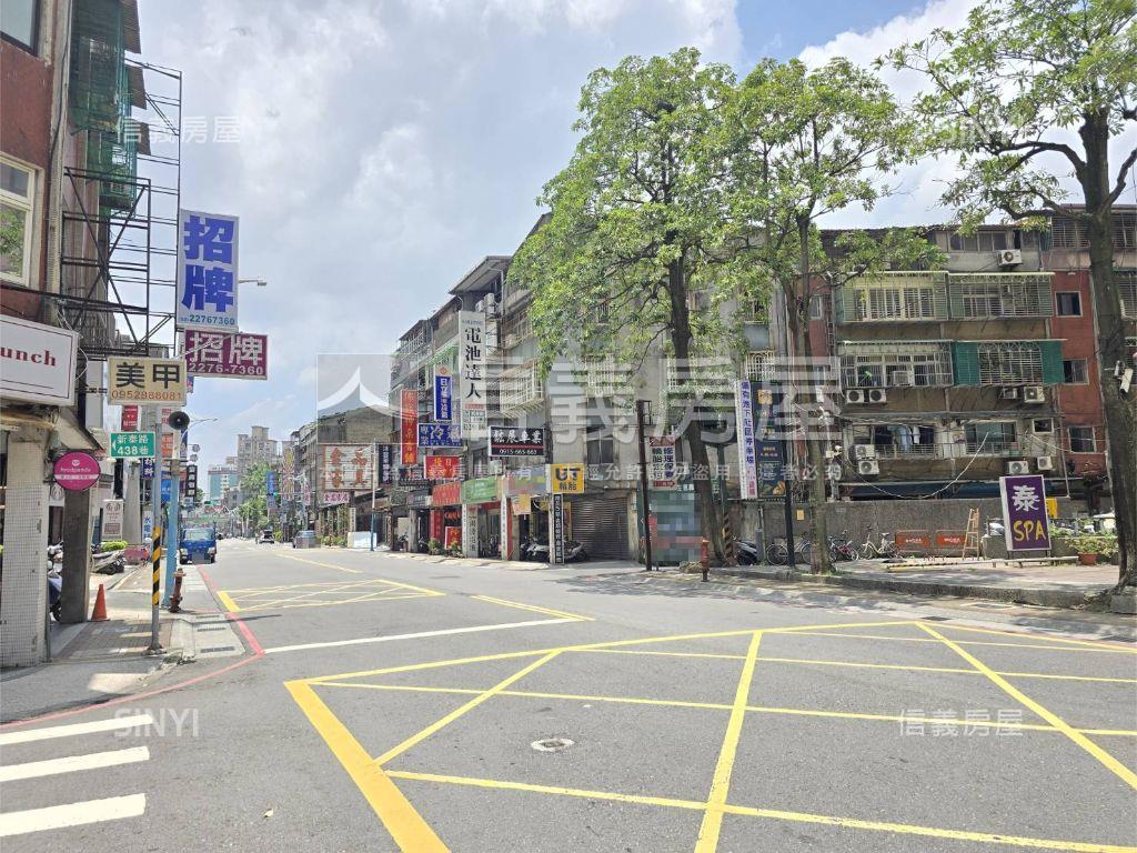 新泰路三角窗店面房屋室內格局與周邊環境