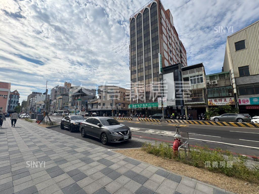 赤崁旁正成功路深約５０Ｍ房屋室內格局與周邊環境