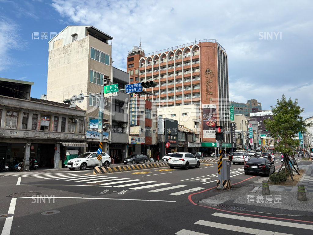赤崁旁正成功路深約５０Ｍ房屋室內格局與周邊環境