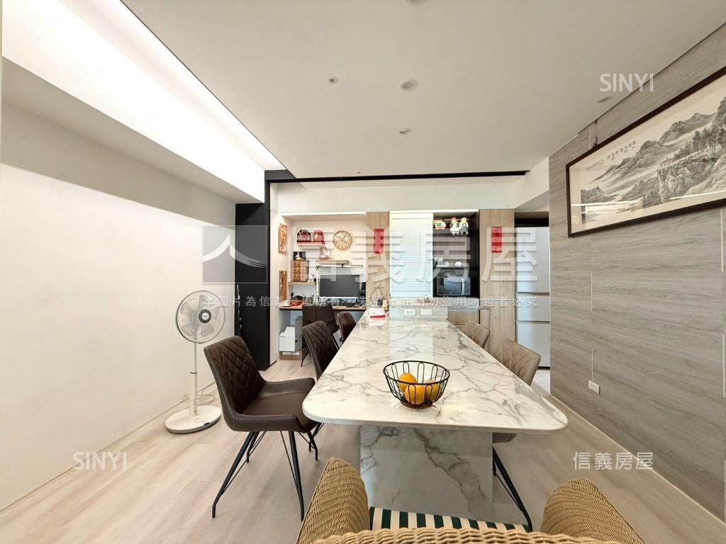 河堤景觀四房平車房屋室內格局與周邊環境