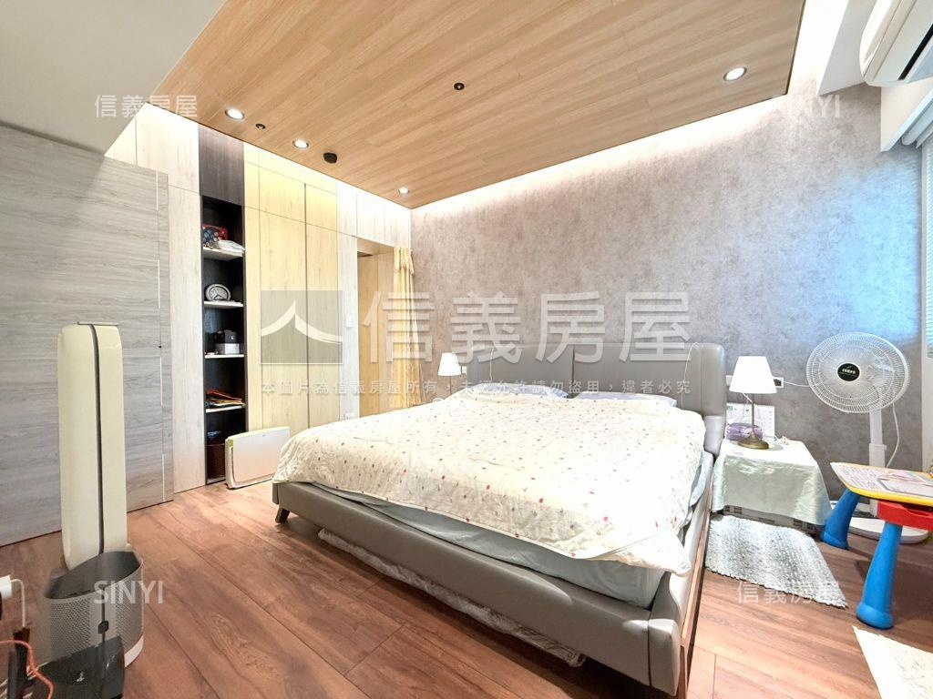 河堤景觀四房平車房屋室內格局與周邊環境