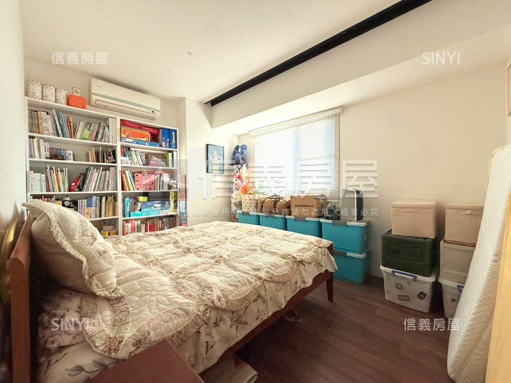 河堤景觀四房平車房屋室內格局與周邊環境