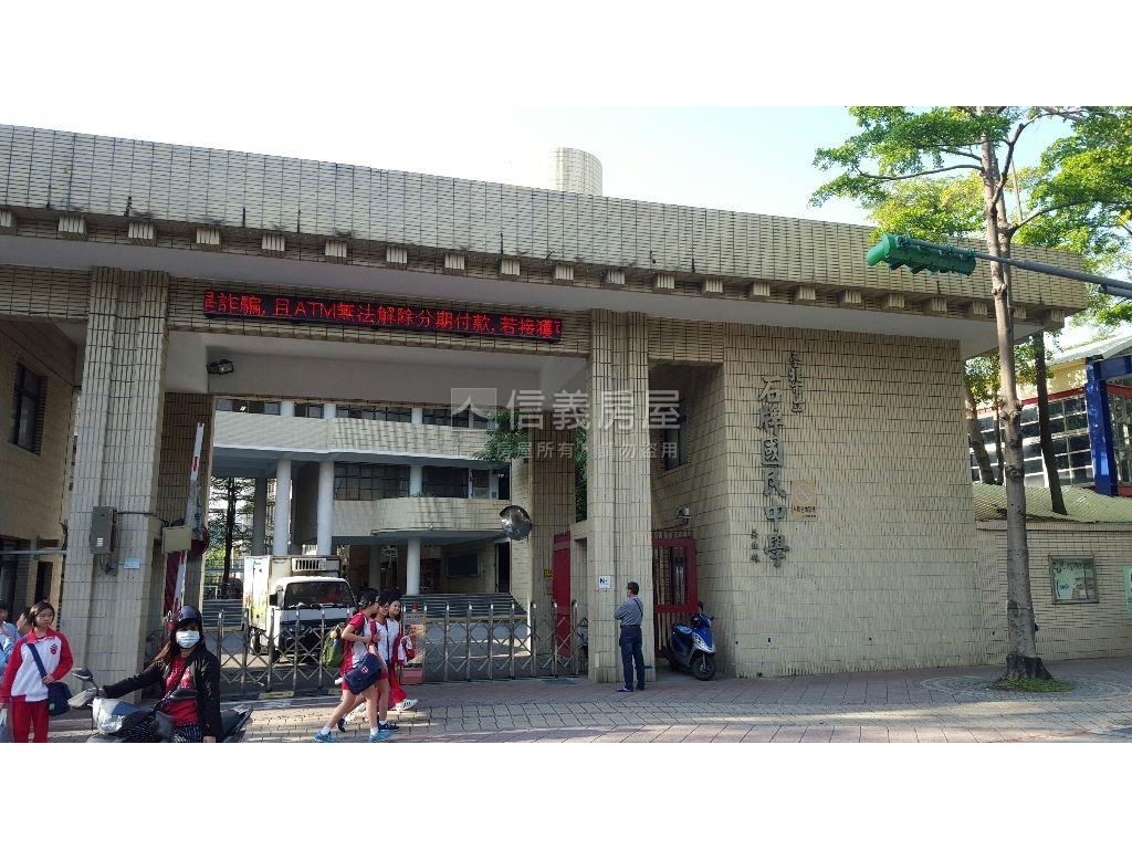 專營近捷運溫馨電梯三房房屋室內格局與周邊環境