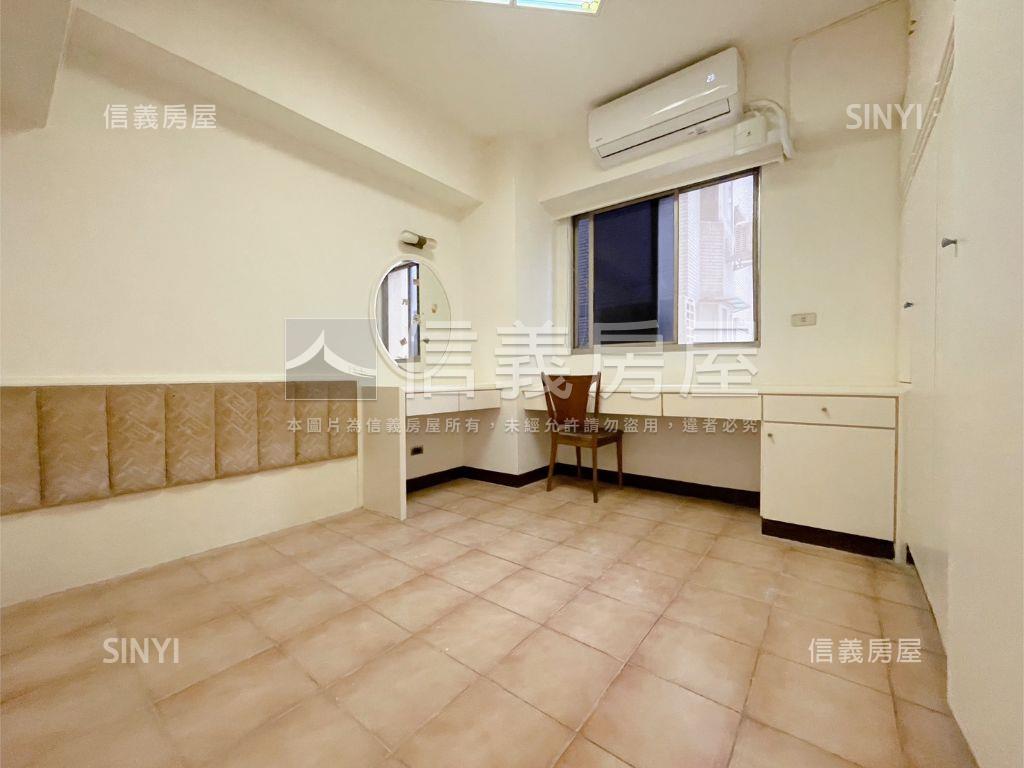 亞東捷運遠揚景觀４房房屋室內格局與周邊環境