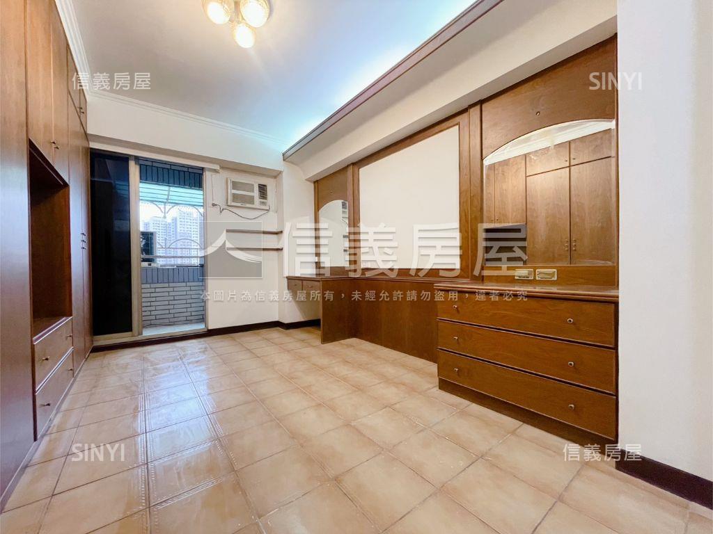 亞東捷運遠揚景觀４房房屋室內格局與周邊環境