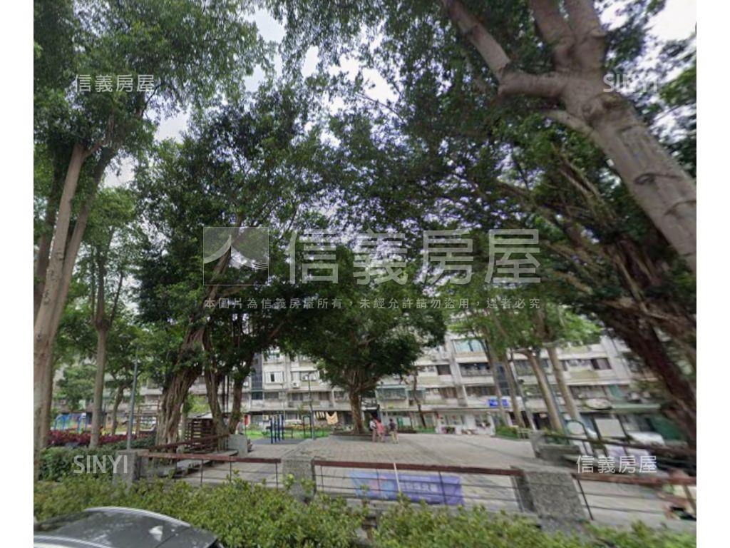 永吉方正面公園房屋室內格局與周邊環境