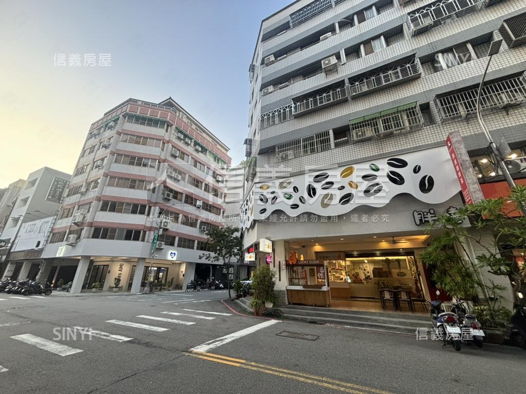 正五期雙車角間店面房屋室內格局與周邊環境