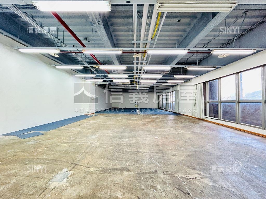 【安泰登峰】指名地標商辦房屋室內格局與周邊環境