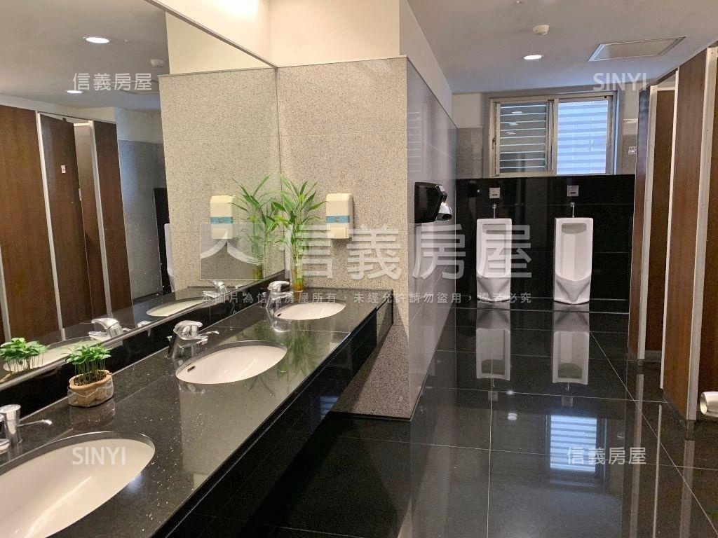 【安泰登峰】指名地標商辦房屋室內格局與周邊環境
