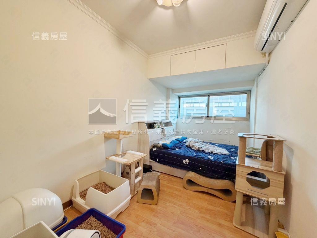 冠德住易２房＋車位房屋室內格局與周邊環境