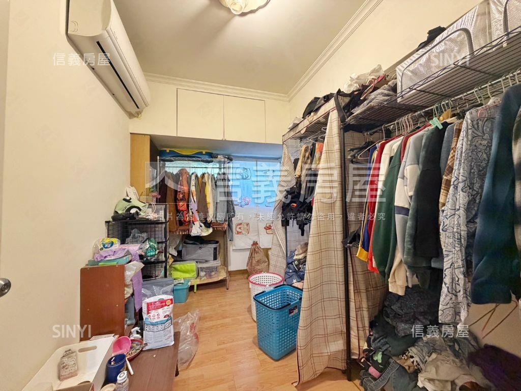 冠德住易２房＋車位房屋室內格局與周邊環境