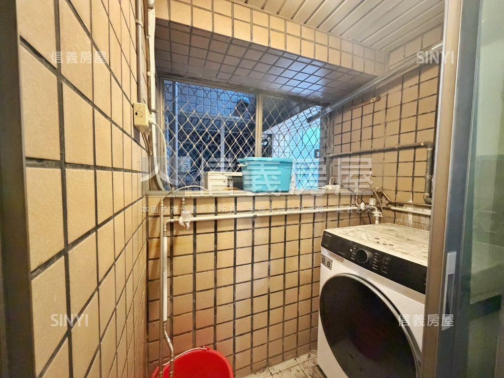 冠德住易２房＋車位房屋室內格局與周邊環境