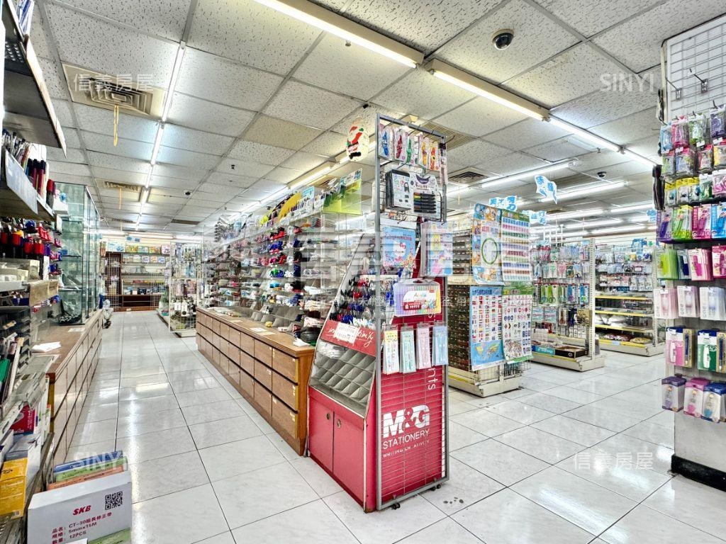 自由二路近輕軌雙平車金店房屋室內格局與周邊環境