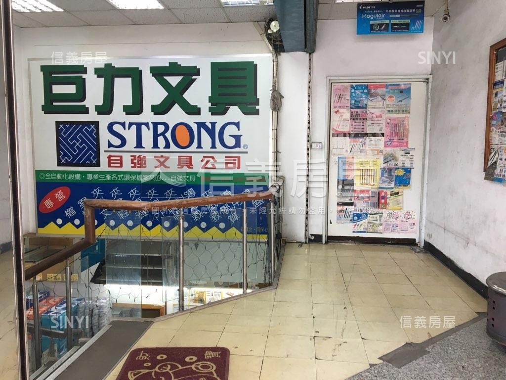 自由二路近輕軌雙平車金店房屋室內格局與周邊環境