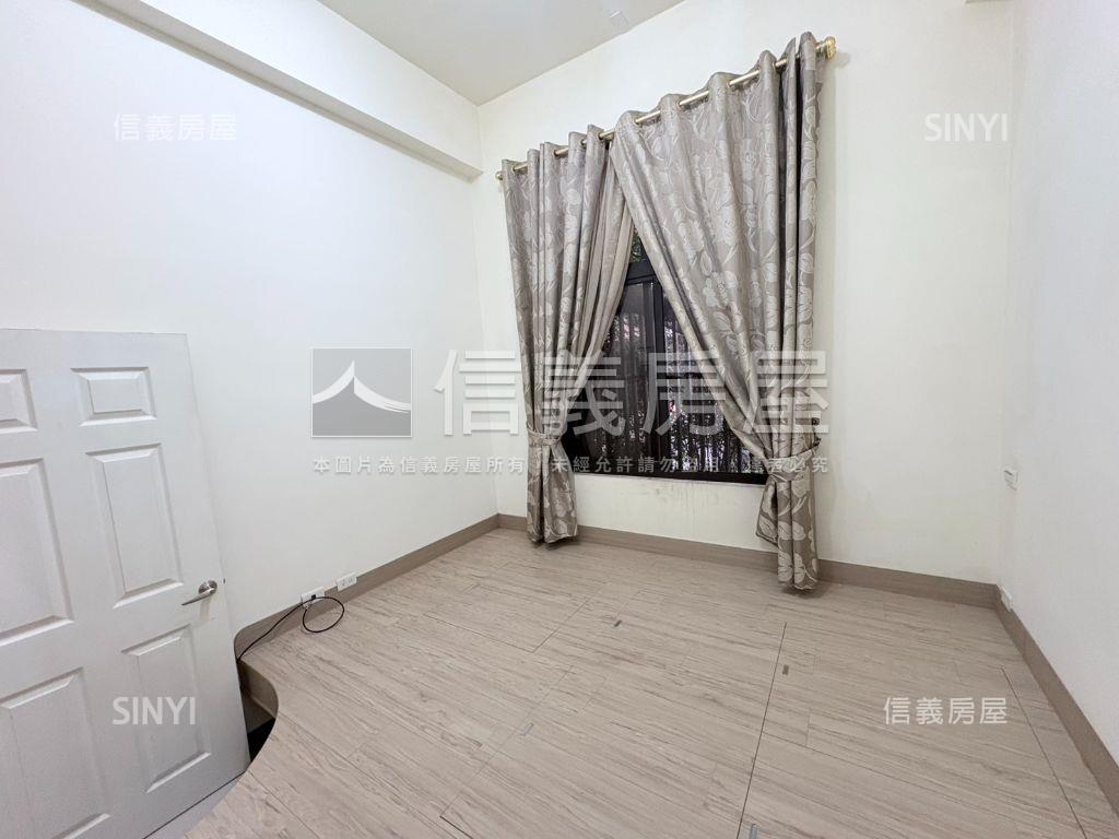 近中科大挑高兩房平車房屋室內格局與周邊環境