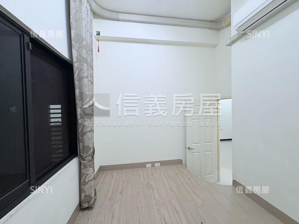 近中科大挑高兩房平車房屋室內格局與周邊環境