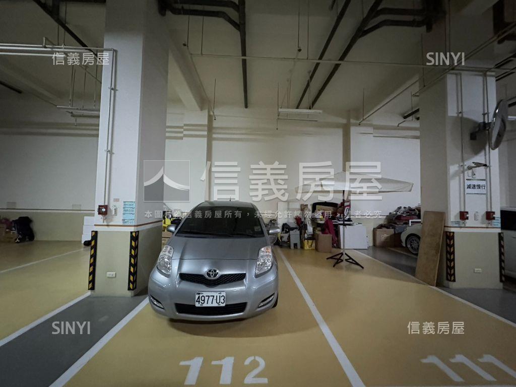 近中科大挑高兩房平車房屋室內格局與周邊環境