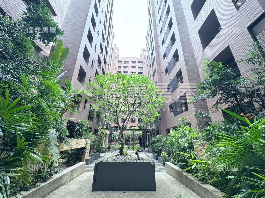 近中科大挑高兩房平車房屋室內格局與周邊環境