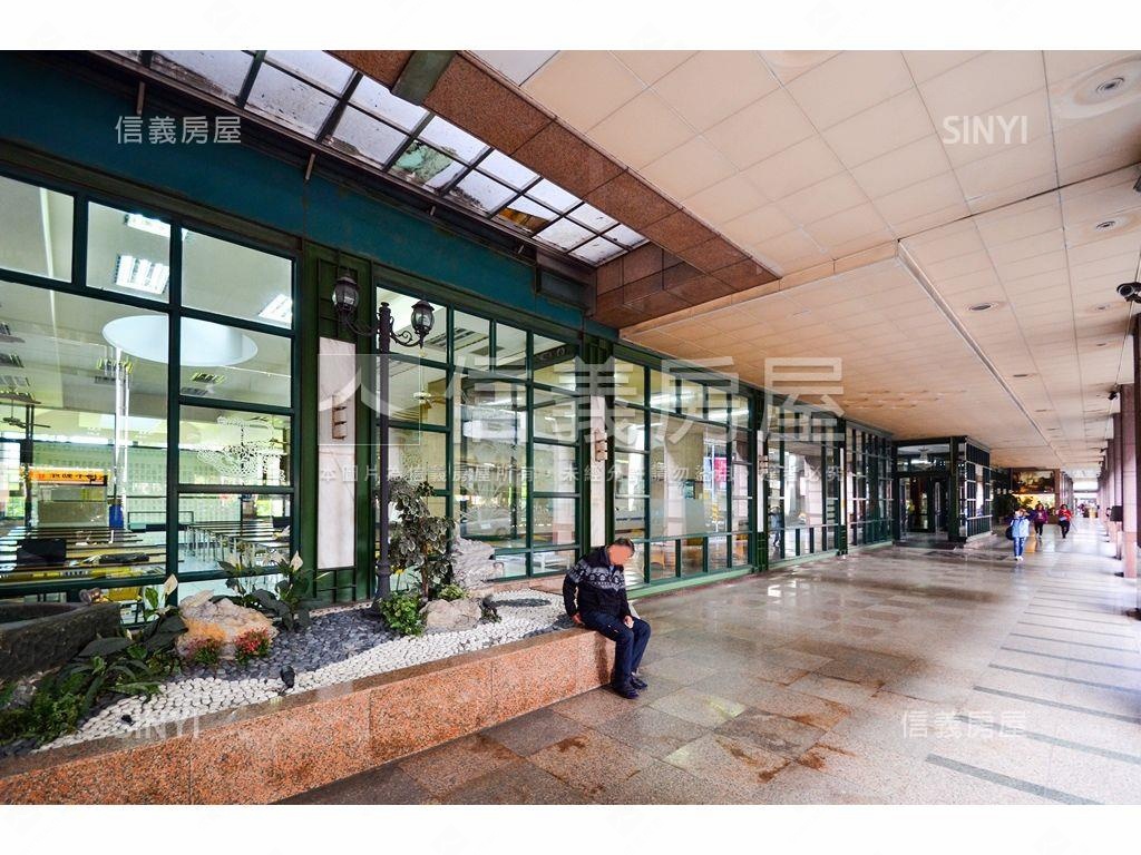 招財進寶雙層店面房屋室內格局與周邊環境