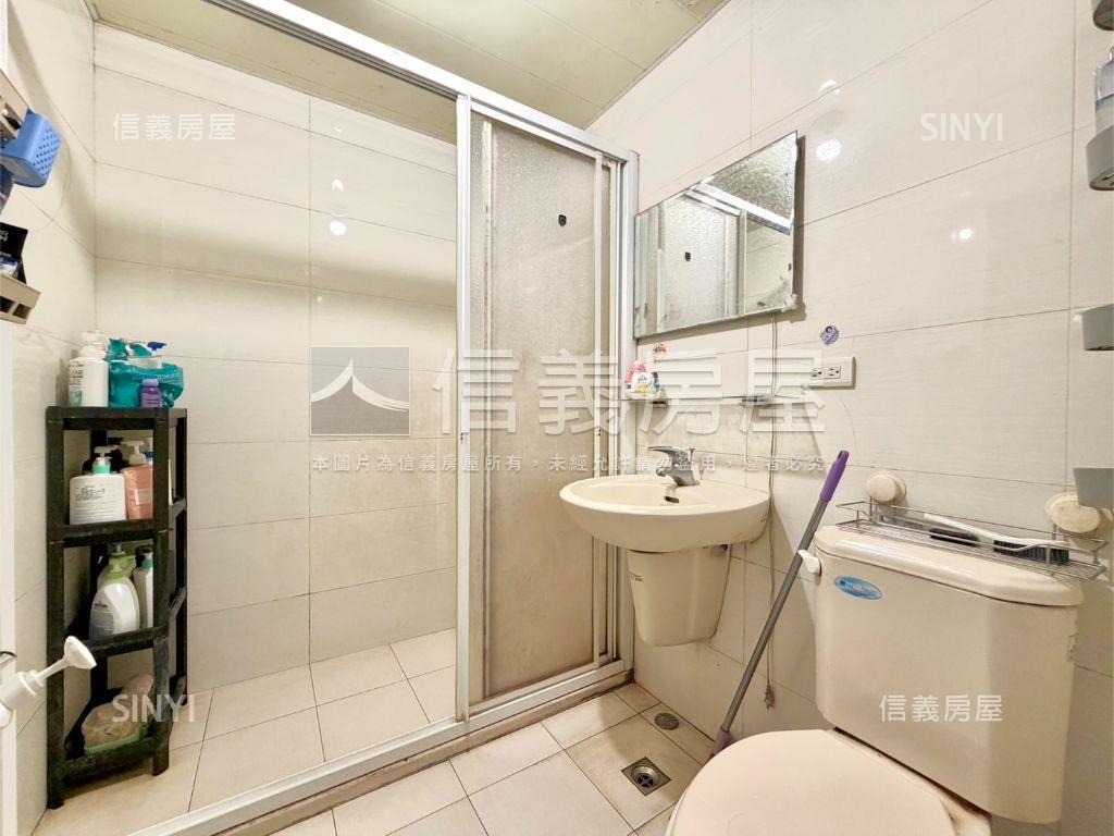 頂埔捷運站●免爬高二樓房屋室內格局與周邊環境