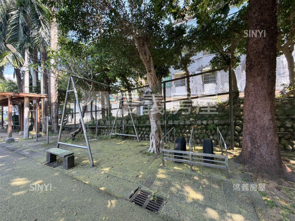 頂埔捷運站●免爬高二樓房屋室內格局與周邊環境