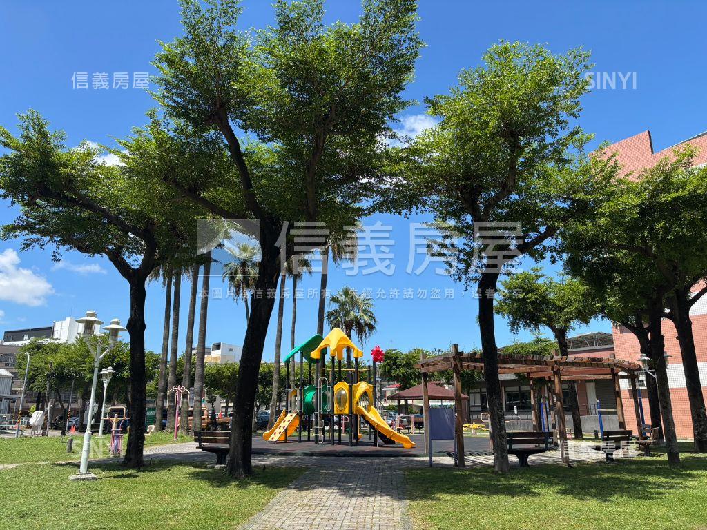 安南區面公園美墅房屋室內格局與周邊環境