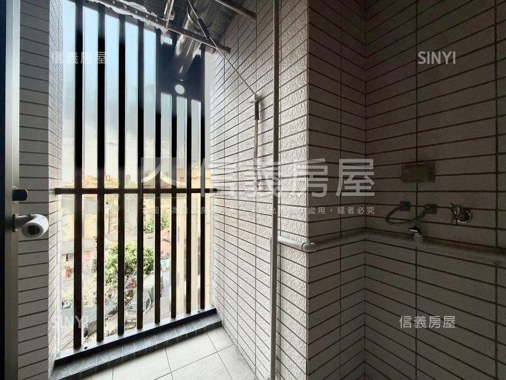 全新烏日三鐵共構兩房美宅房屋室內格局與周邊環境