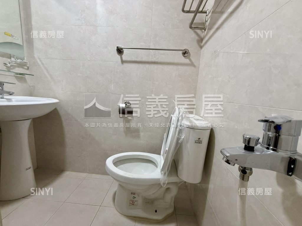 里山鑽高樓景觀露台戶房屋室內格局與周邊環境