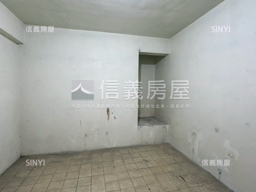 面寬一樓好辦公房屋室內格局與周邊環境