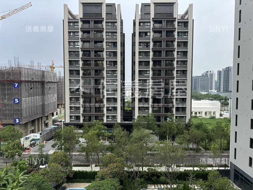 寶輝三房雙平面車位房屋室內格局與周邊環境