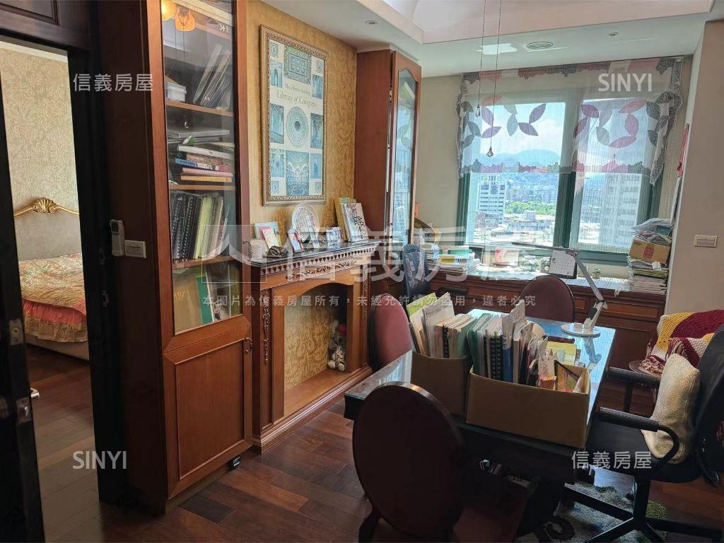 江陵春稀有四房房屋室內格局與周邊環境