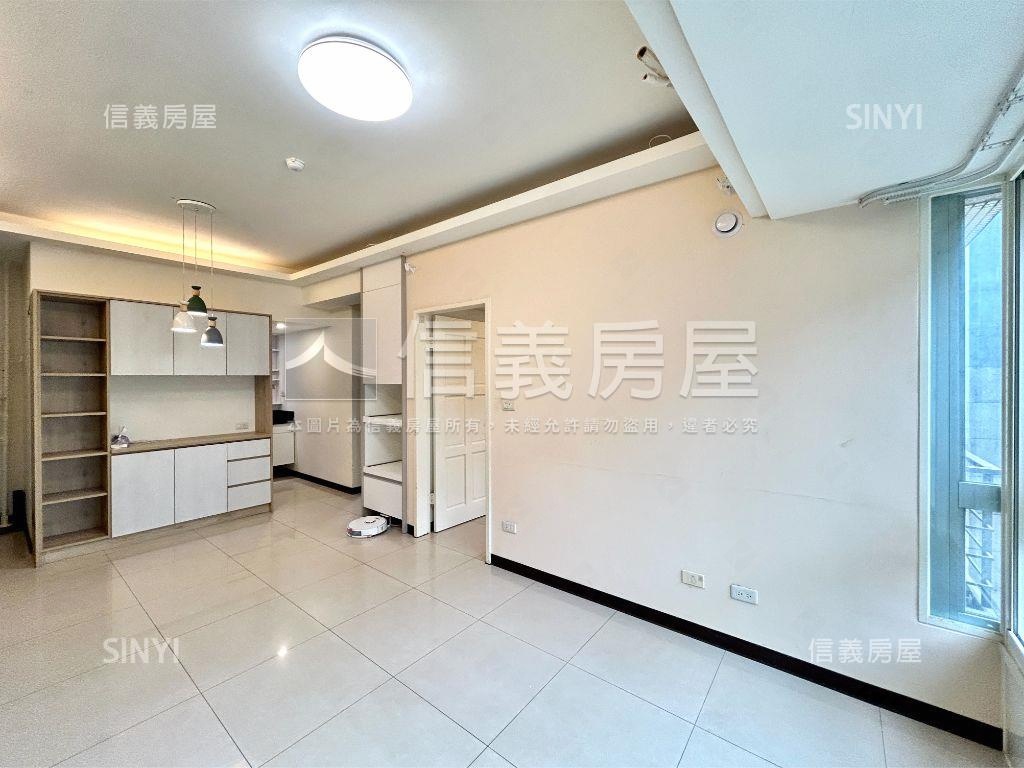 專任雙捷電梯兩房房屋室內格局與周邊環境