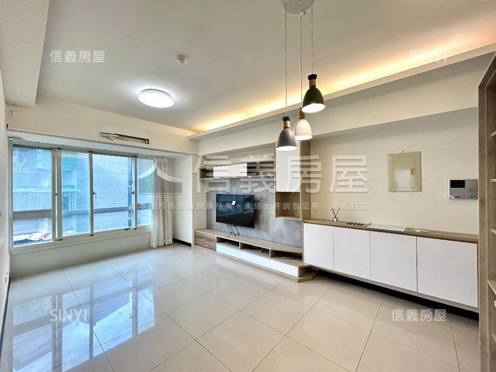 專任雙捷電梯兩房房屋室內格局與周邊環境