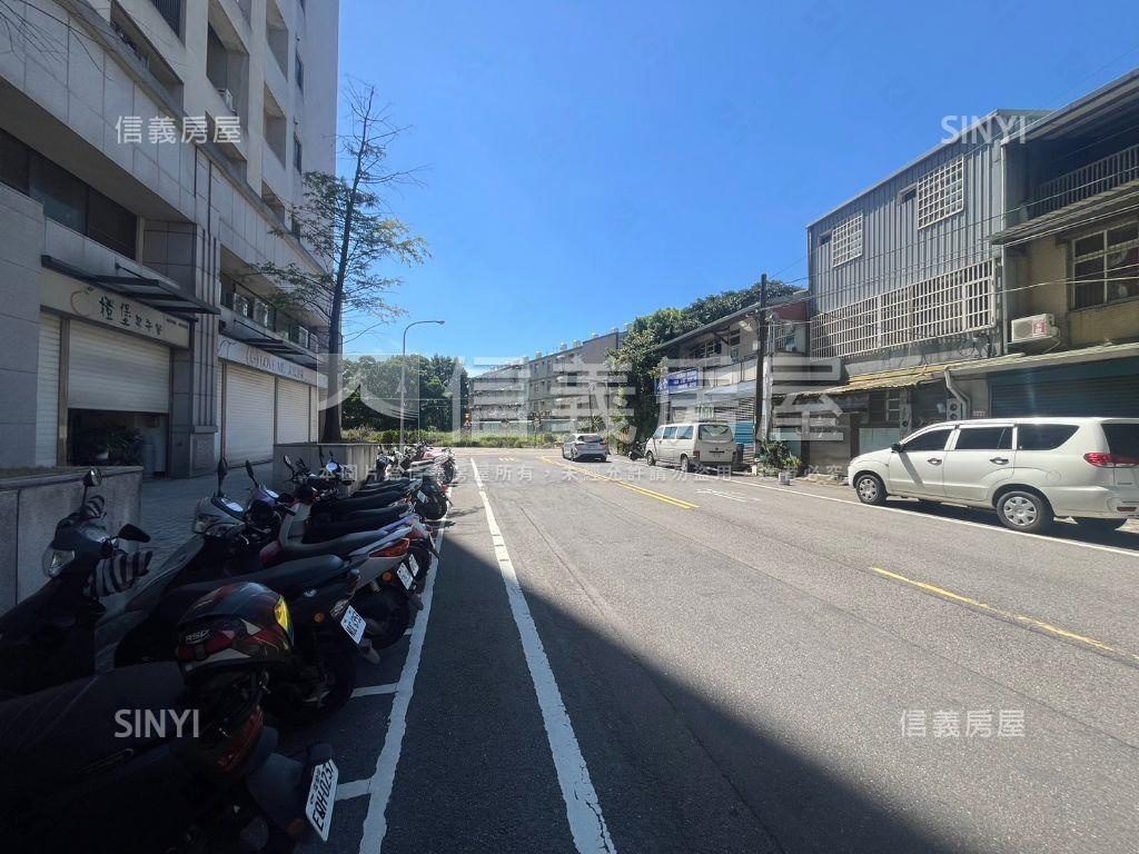 富旺招財小資店面房屋室內格局與周邊環境