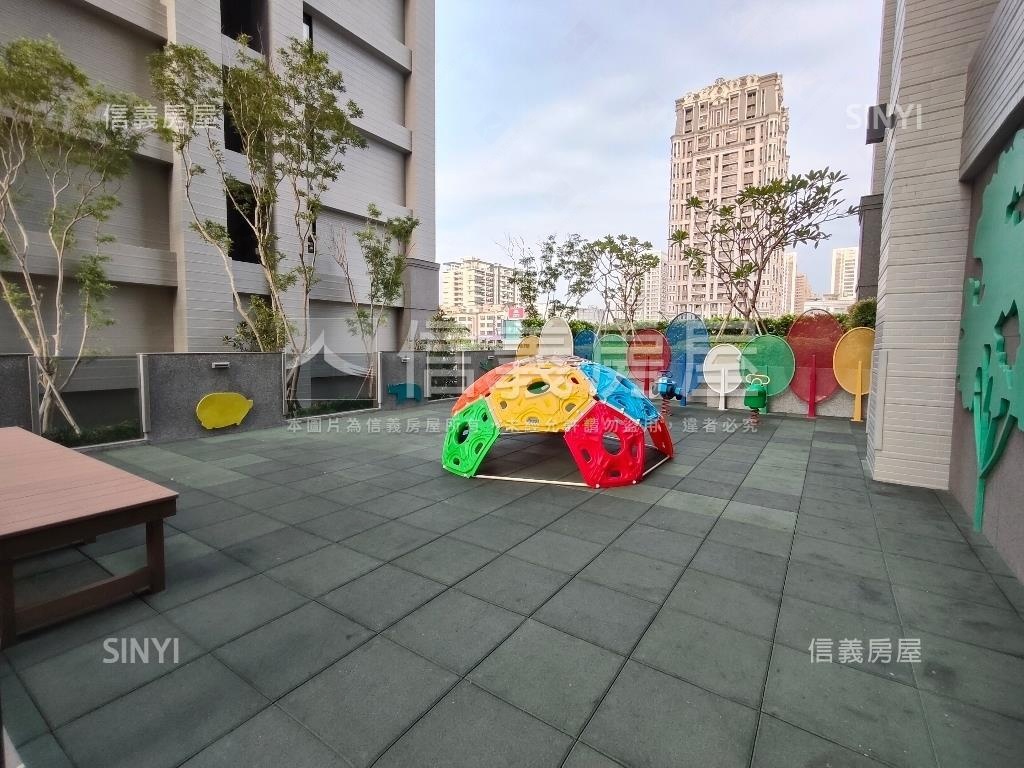 市政質感美裝車位平移房屋室內格局與周邊環境