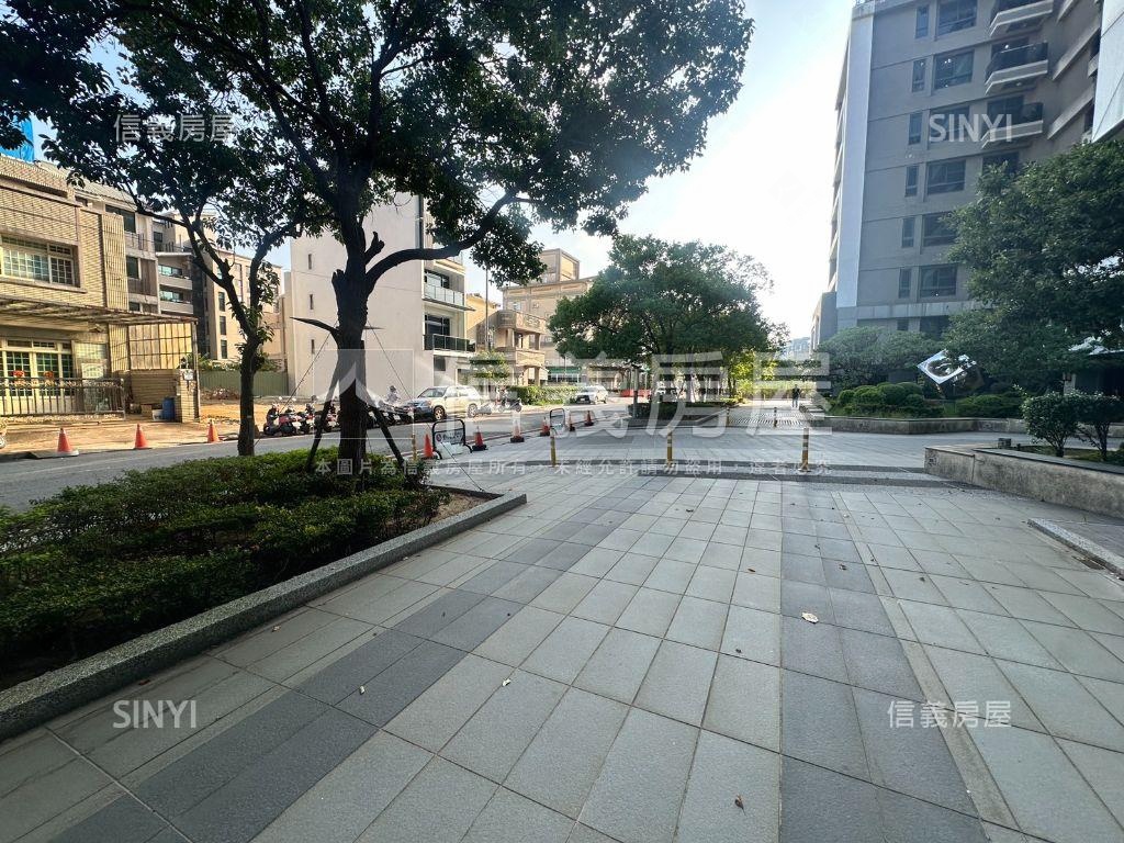 曜見築黃金店面房屋室內格局與周邊環境