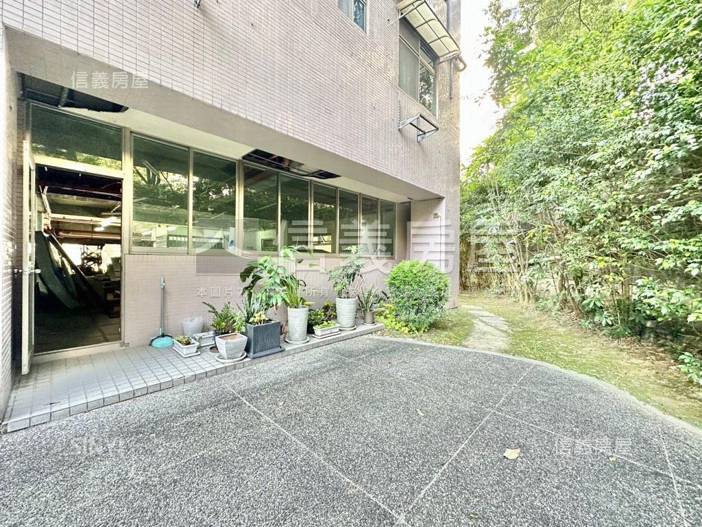 現代君址辦公室房屋室內格局與周邊環境