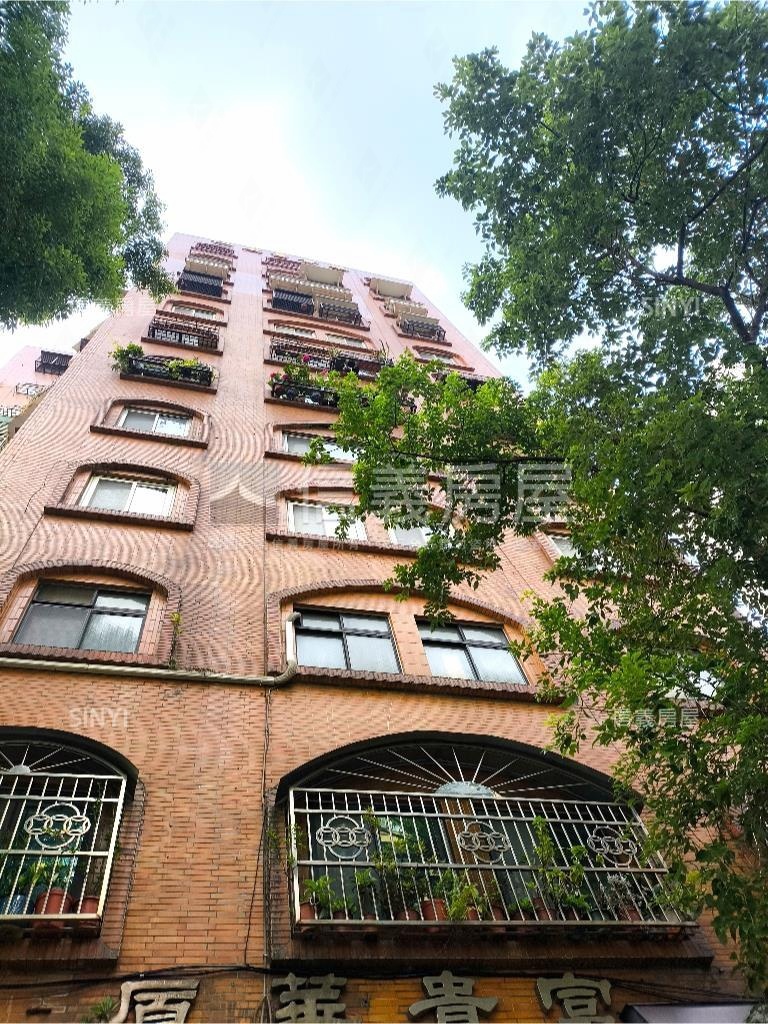 永春捷運仁愛富貴大樓房屋室內格局與周邊環境