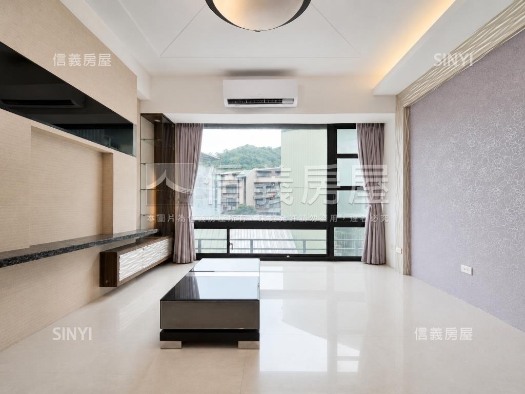 阿曼朝南明亮３房房屋室內格局與周邊環境